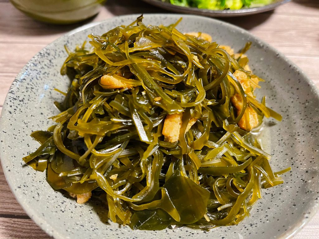 糖尿病　昼食　切昆布と油揚げの煮物